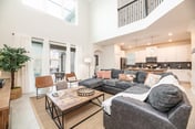 Themed Home 5BR - Private Pool, Prime Location