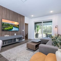 Designer Disney Escape with Themed Rooms