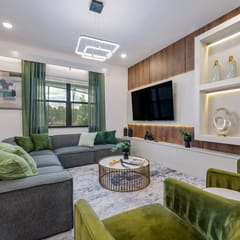 Luxury Themed 8BR with Pool, Game Room, Theater