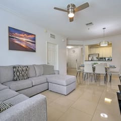 Orlando at Your Doorstep, 3BR condo, Sleeps 8