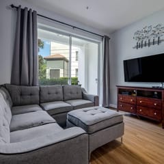 The Orlando Vacation and Work Spot, 3BR, Sleeps 8