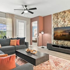 Luxury 3BR, Newly Renovated, Lake View, Vista Cay