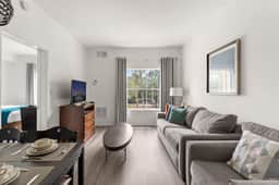 Apartment 1 BR FREE Shuttle to Disney Parks - Image 4
