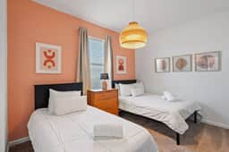 Beautiful & Spacious 3-Bed Condo Champions Gate - Image 5