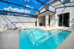 Beautiful Storey Lake Retreat, Minutes from Disney - Image 4