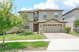Beauty Home, Private Pool in Champions Gate - Image 4