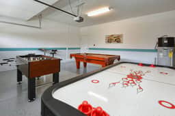 Beauty Home, Private Pool in Champions Gate - Image 3