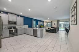 Charming Home, Ideal Location, Spacious, Game Room - Image 5