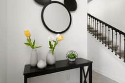 Charming Mickey-Themed Home, Prime Location - Image 2