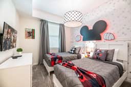 Chic 2Bed Condo at Storey Lake, Mickey Room - Image 2