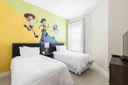 Chic 4 Bedroom at Summerville, Minutes from Disney - Image 3