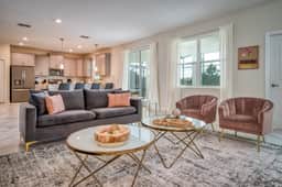 Chic Luxury Decor, Prime Location, Game Room Bliss - Image 5