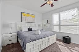 Comfortable 3BR Near Convention Center & Epic Park - Image 2