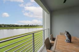 Elegant 2BR in Storey Lake, Top Location - Image 2