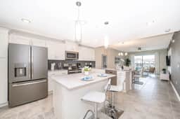 Elegant 2Bed Condo in Storey Lake, Prime Location - Image 5