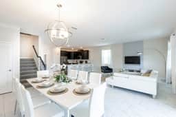 Getaway Delight-8 Bedrooms, Pool & Great Location - Image 4