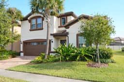 Home 8 Bdrm at Windsor Westside with Top Amenities - Image 4