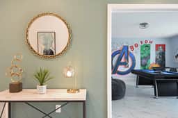 Home 9 Bed Themed Rooms, Pool, Storey Lake - Image 5