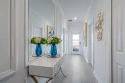 Luxury Chic, Modern Home, Prime Location - Image 2