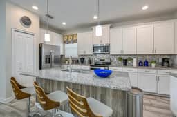 Luxury Storey Lake Retreat - Spacious, Disney-Near - Image 5
