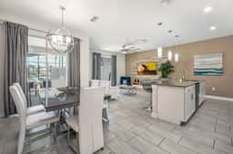 Magical Retreat, Spacious villa 10 min from Disney - Image 2