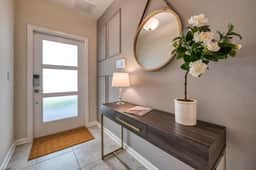 Modern Condo, Spacious Layout and Mickey Bedroom - Image 2