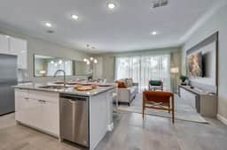 New modern villa, with pool, 5 minutes from Disney - Image 3