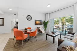 Orlando Getaway with Pool View Balcony - Image 2