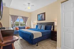 Relaxing 3BR Haven for 8 at Seven Dwarfs - Image 5