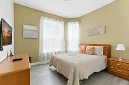 Resort Condo 3BR - Pool, Balcony, Near Disney - Image 2