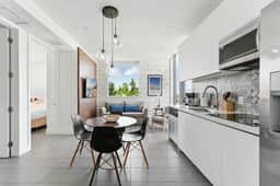 SoBe 2 Bedroom Near Ocean Drive - Image 2