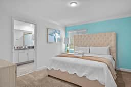 Spacious 5BR Home with Pool Near Top Attractions - Image 3