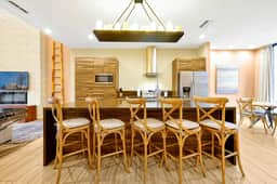 Spacious Luxury 4BR suite near Disney - Image 5