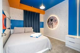 Stylish 2-BR Apt, Sleeps 7, Near Disney Magic - Image 5