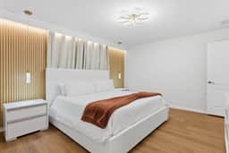 Stylish 4BR, Private Pool, Themed rooms, Sleeps 13 - Image 4