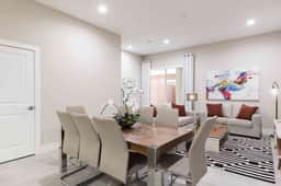 Stylish 4Bed Townhome at Summerville Near Disney - Image 5