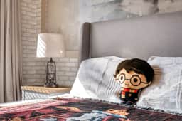 Stylish 5BR Home with Themed Bedrooms - Image 5