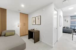 Stylish Miami Stay for 5 Guests - Image 5