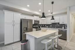 Superb, Spacious Condo, Prime Resort! - Image 2