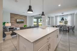 Superb, Spacious Condo, Prime Resort! - Image 4