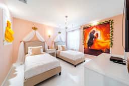 Luxury 9BR Retreat, Pool, Themed Rooms, New Floor - Image 4