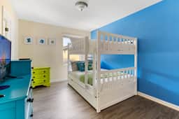 Themed Bedrooms and Large Pool - Image 5