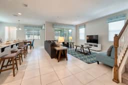 Ultimate Resort Retreat, Stunning 6-Bedroom Haven - Image 3