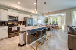 Urban Elegance - Modern Retreat - Image 5