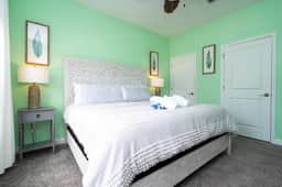 Vibrant, Themed Home, Prime Location - Image 4