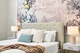 5BR Home, Private Pool, Chic Decor, Themed Rooms - Image 3