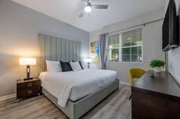 Cozy 2BR condo, Comfort and Prime Location - Image 5