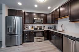 Cozy 2BR condo, Comfort and Prime Location - Image 3