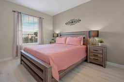 Orlando 3BR Condo, Space, Comfort and Location - Image 3