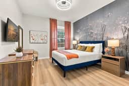 New 3BR, Luxury Design with Lake View - Image 3